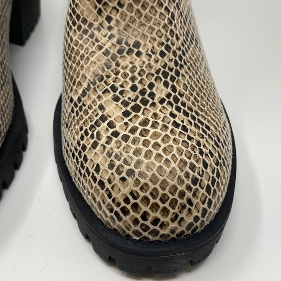Bella Vita Womens Size 10 M Connery Boots Natural Snake Stretch Fabric Side Zip - Picture 5 of 12